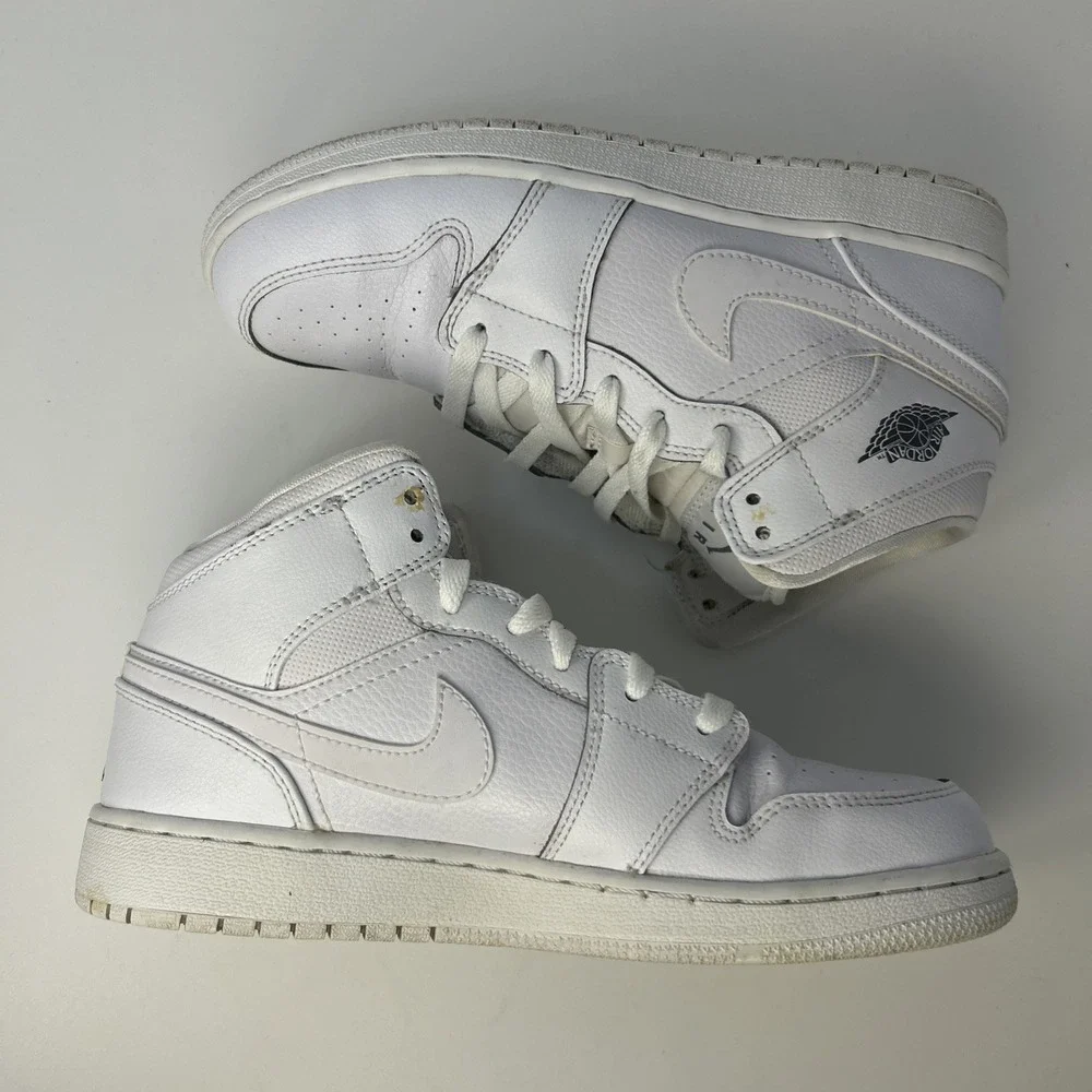 Nike Air Jordan 1 Mid GS Triple White 554725-130 Size 5.5Y‎ Women's 7